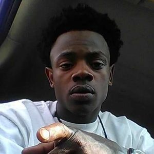 Meet your Posher, Devonte